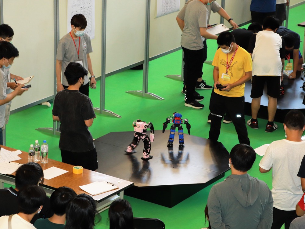 A highlight of these contest categories was the 2022 Robot Boxing League which caught spectators’ eyes.