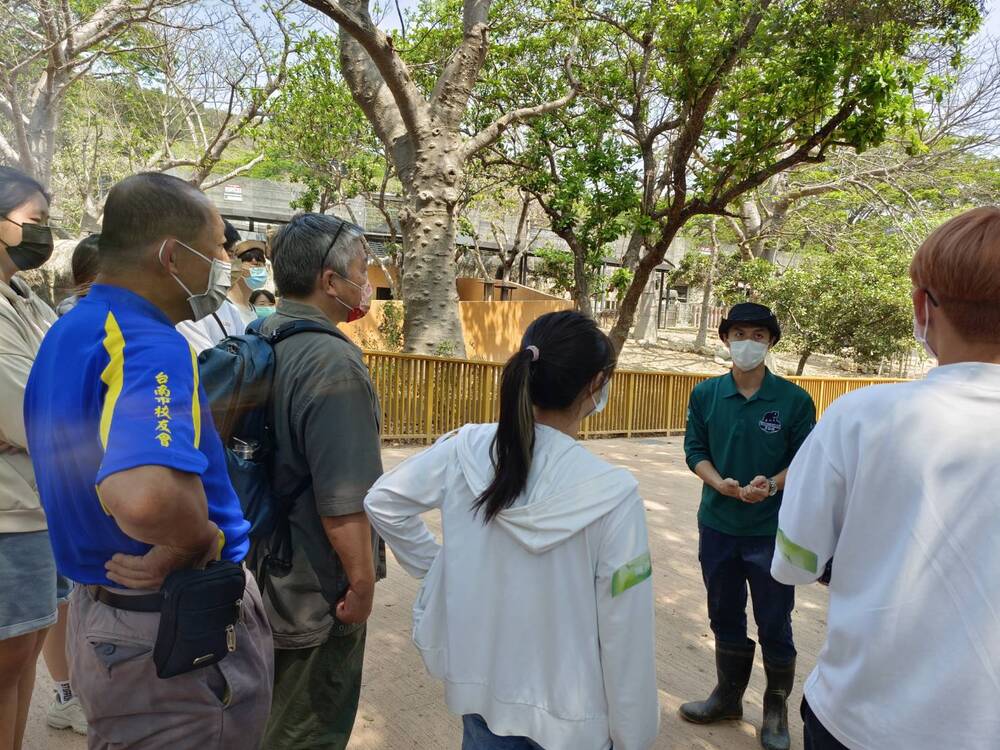 On April 10, students from NKUST, NUK, and NKNU participated in the one-day zoo tour.