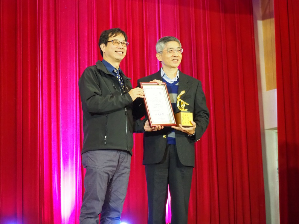 Taguchi Method lesson, lectured by Dr. Yu, Jyh-Cheng from the Mechatronics Engineering Department, won two awards.